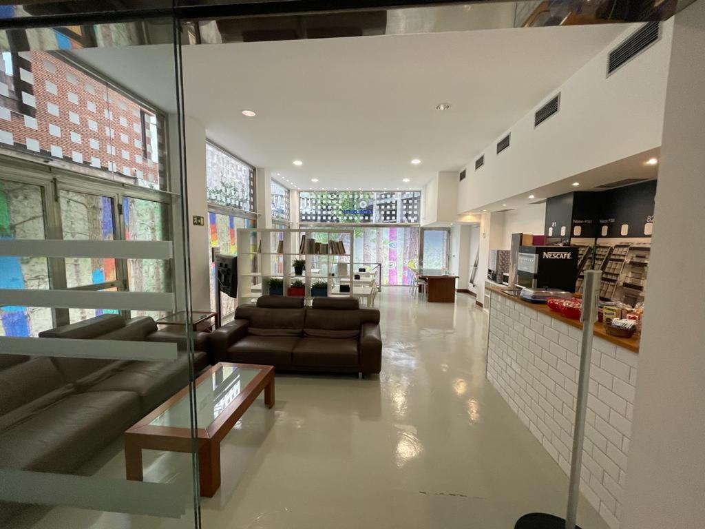 Hotel Photo Zabalburu Bilbao Exterior photo